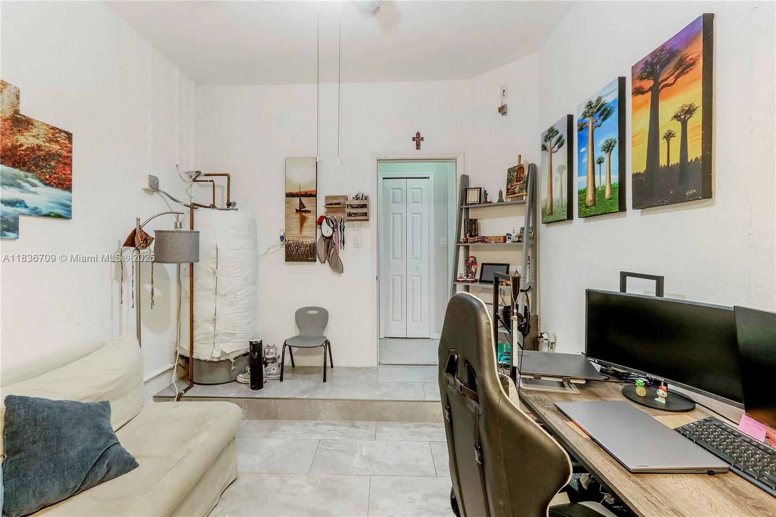 KENDALL BREEZE SOUTH - Residential