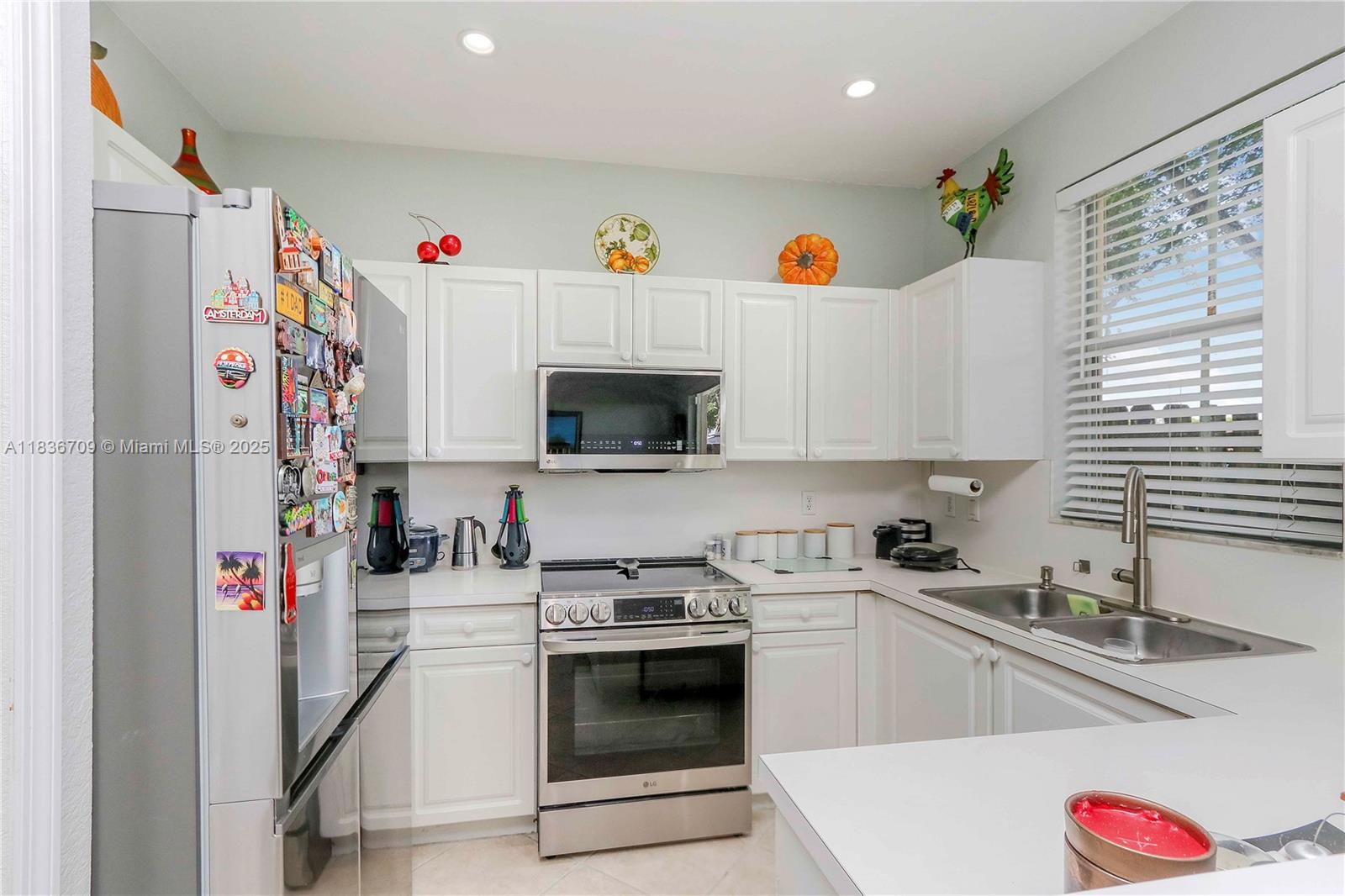 KENDALL BREEZE SOUTH - Residential