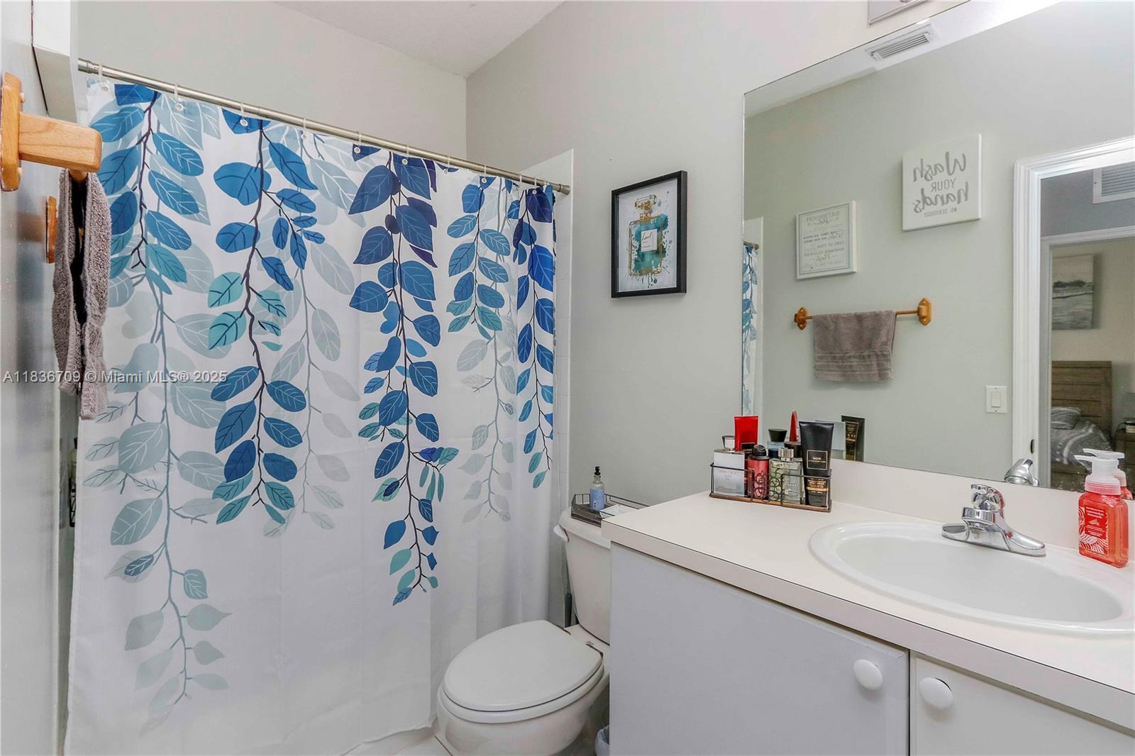 KENDALL BREEZE SOUTH - Residential