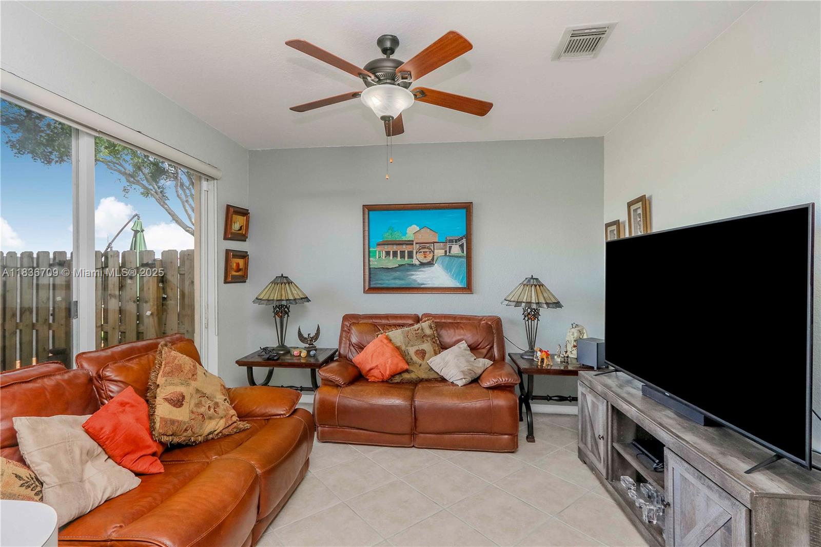 KENDALL BREEZE SOUTH - Residential