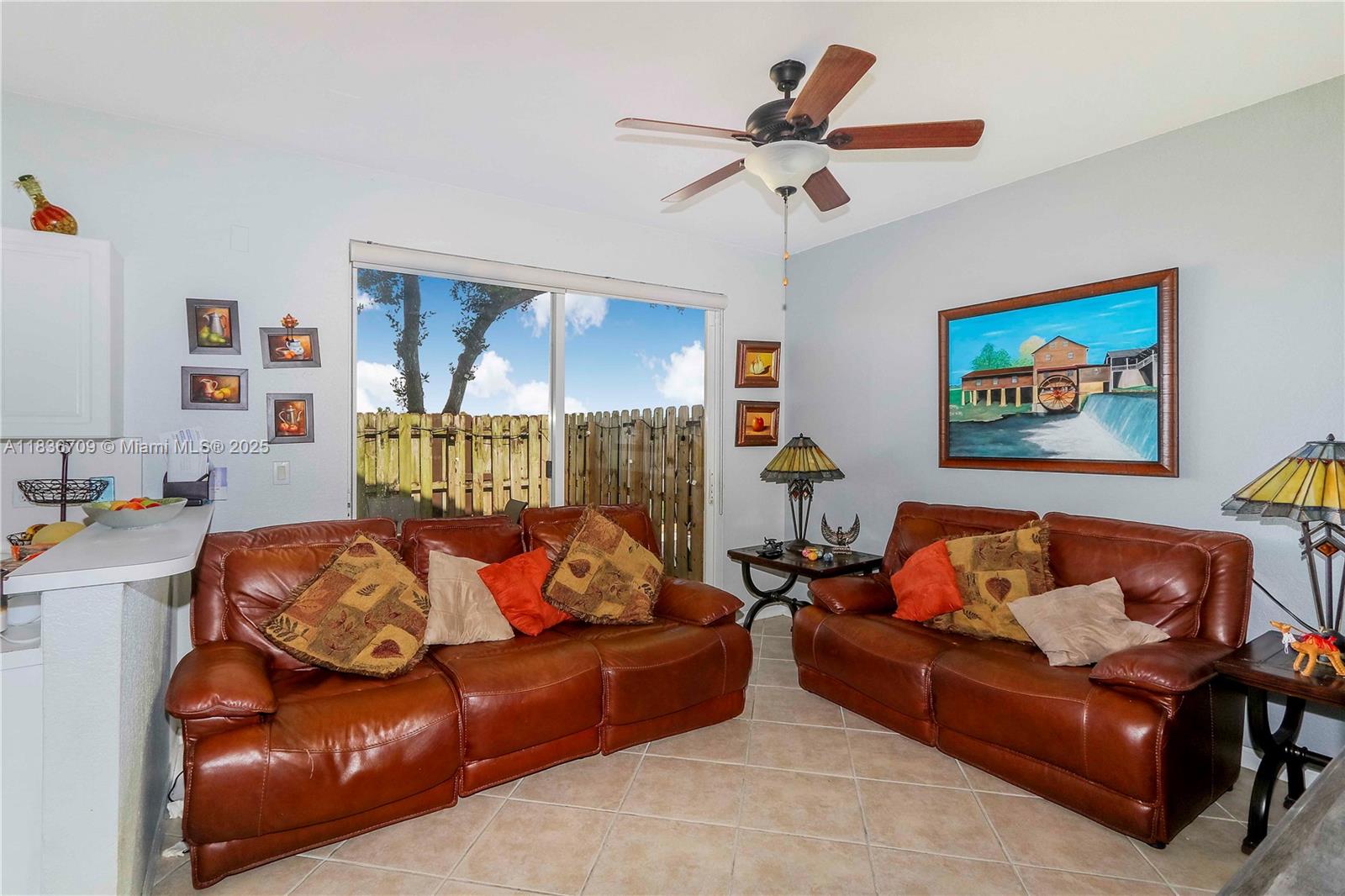12548 SW 126th Ave, Miami, FL, 33186/$564,900 4 12548 SW 126th Ave