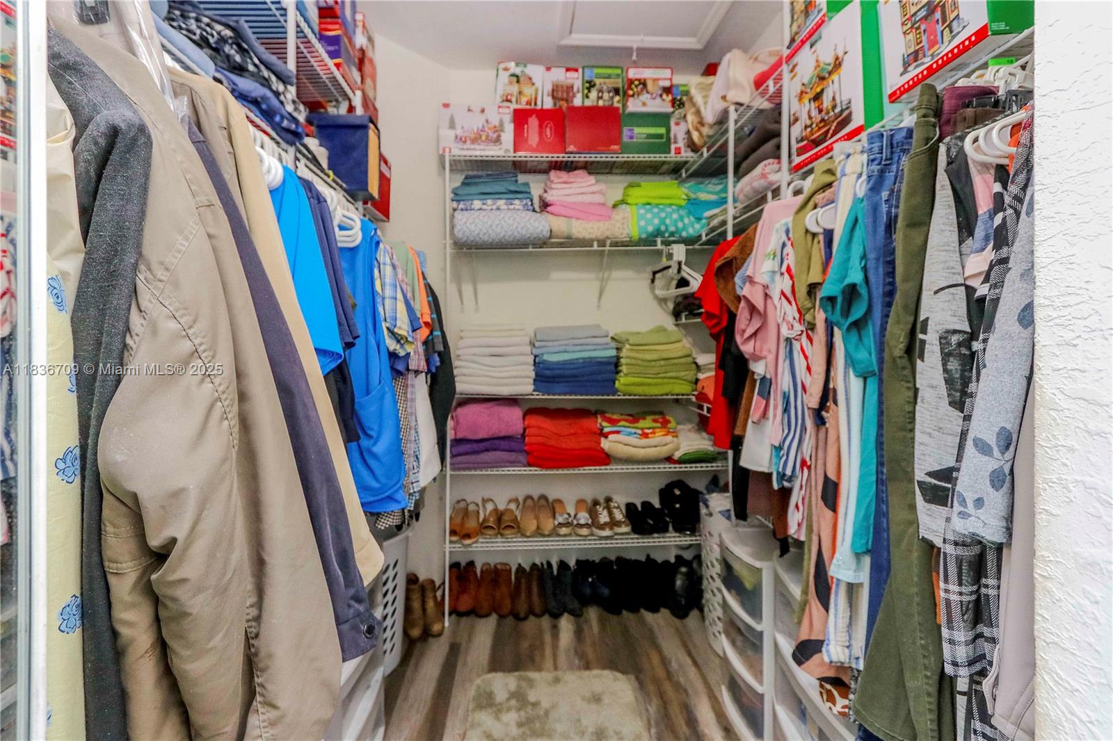 KENDALL BREEZE SOUTH - Residential