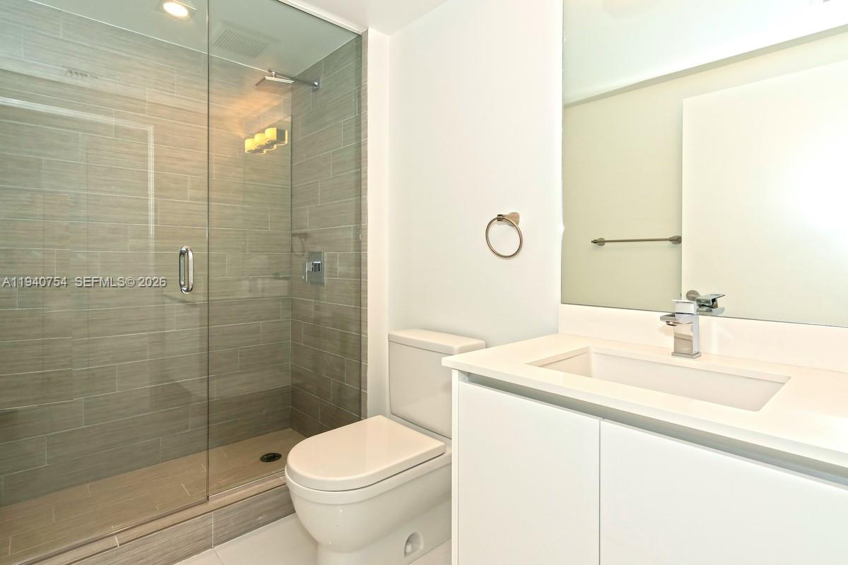 PARQUE TOWERS CONDO - Residential