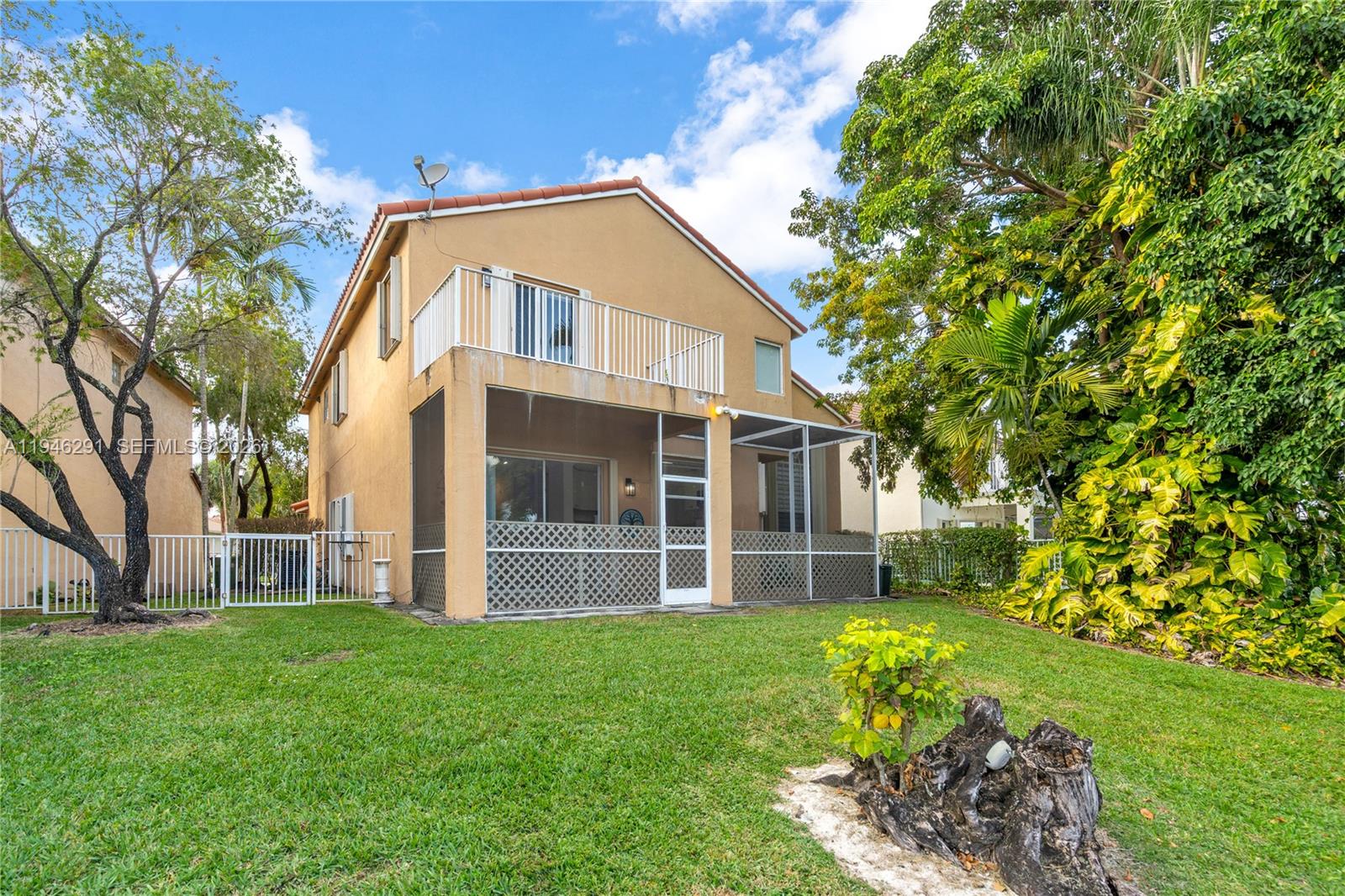 GROVE PLACE - Residential