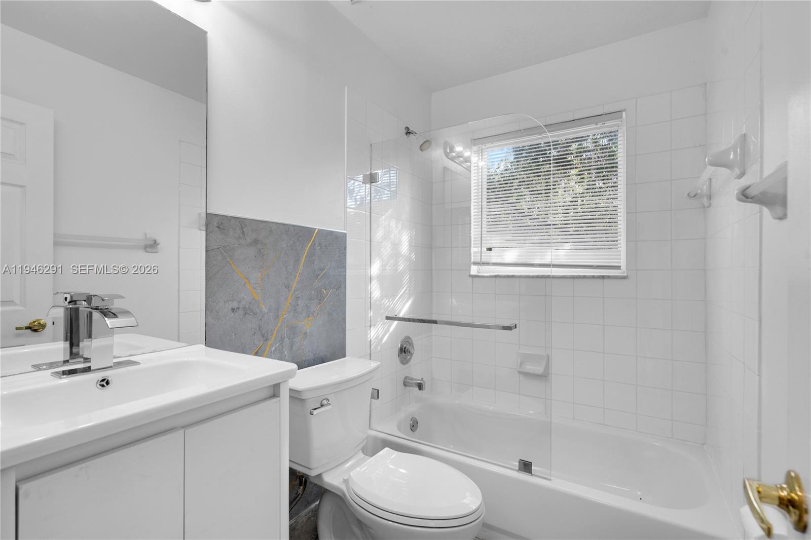 GROVE PLACE - Residential