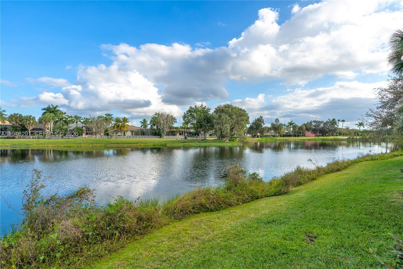 GROVE PLACE - Residential