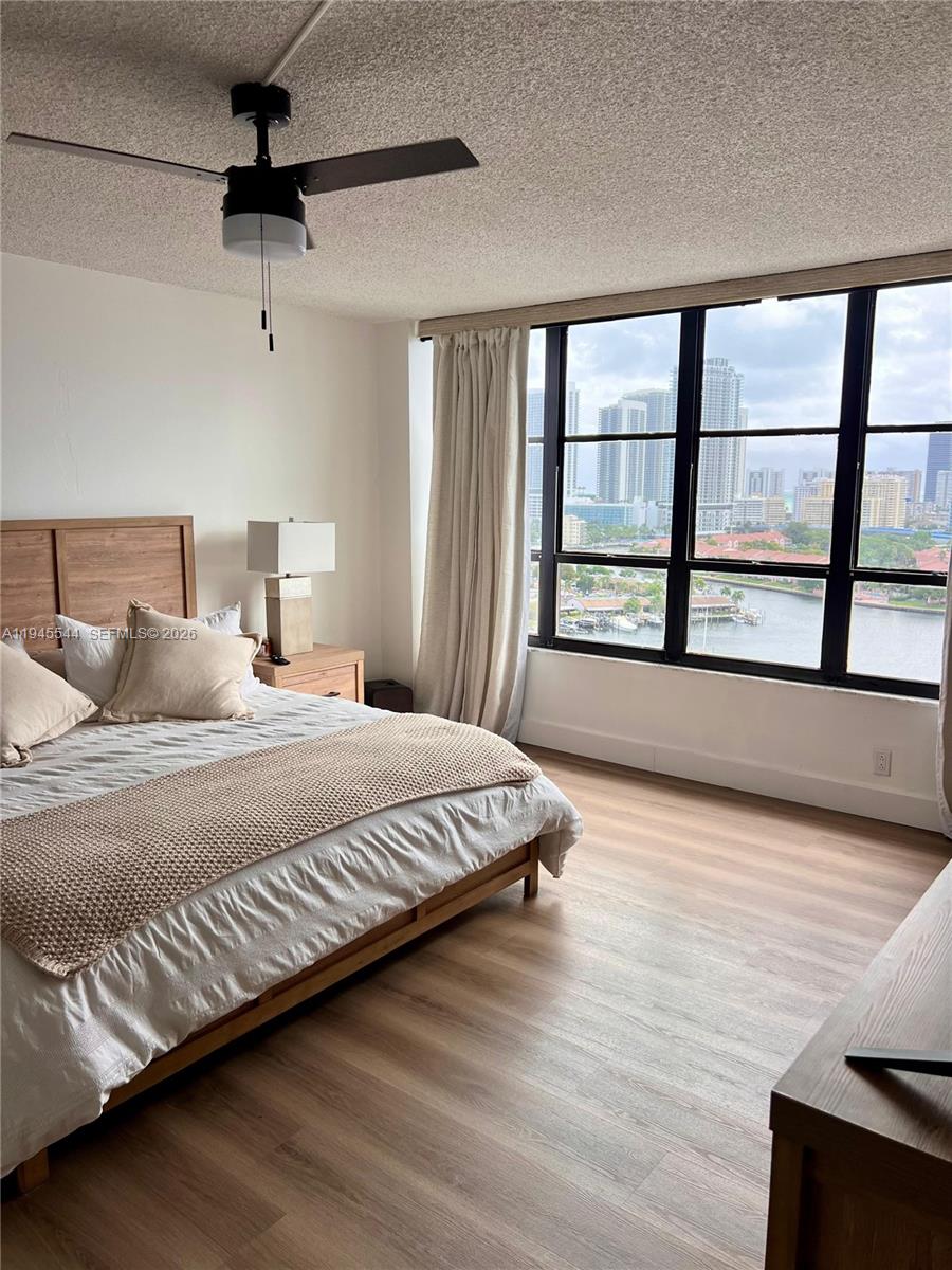 OLYMPUS CONDO PHASE - Residential