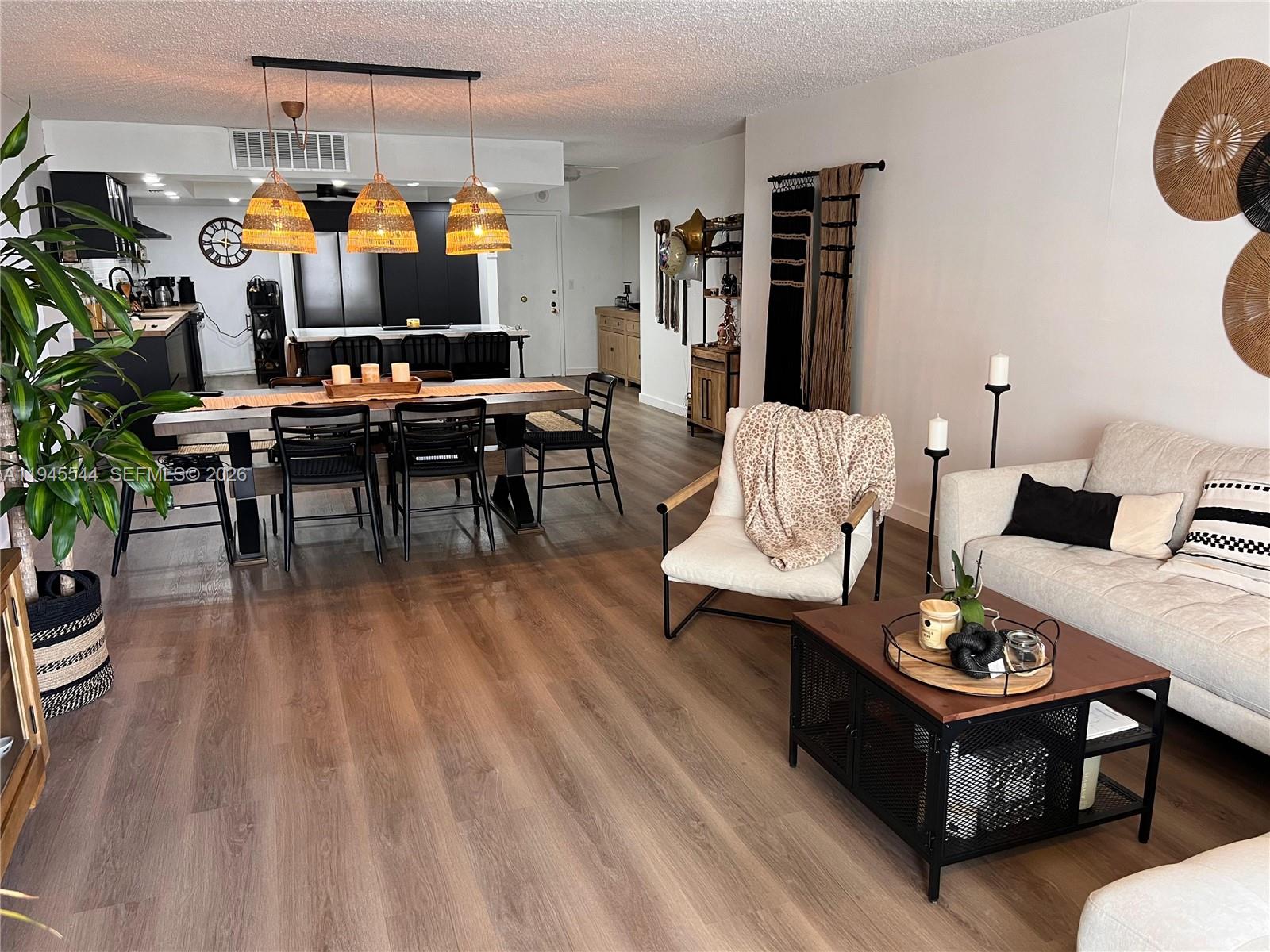 OLYMPUS CONDO PHASE - Residential