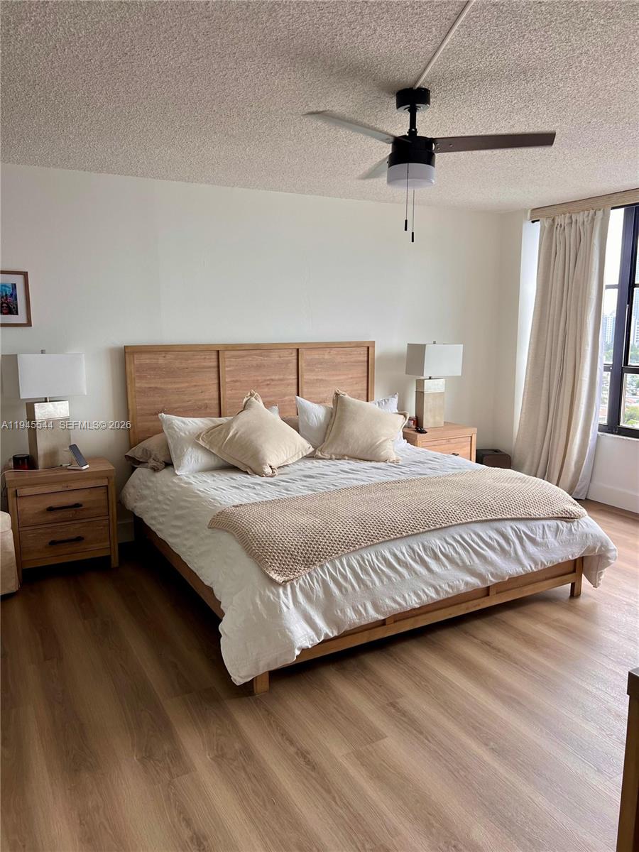 OLYMPUS CONDO PHASE - Residential