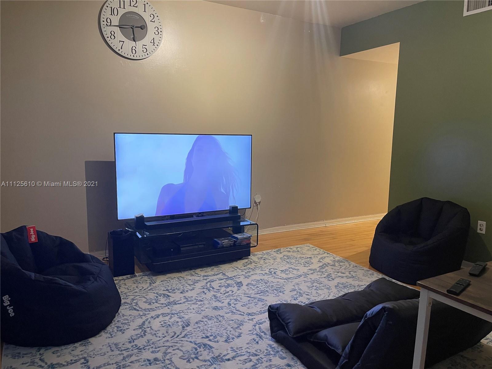 THE DANTON CONDO - Residential