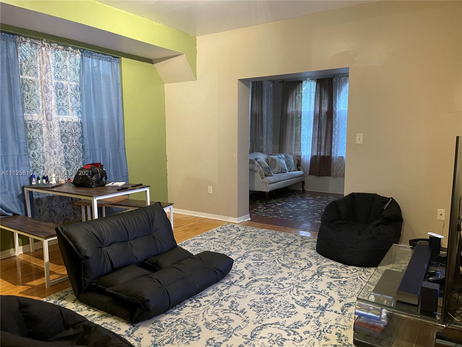 THE DANTON CONDO - Residential