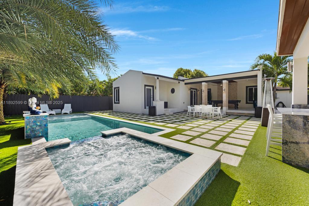 PALM SPRINGS 1ST ADDN - Residential