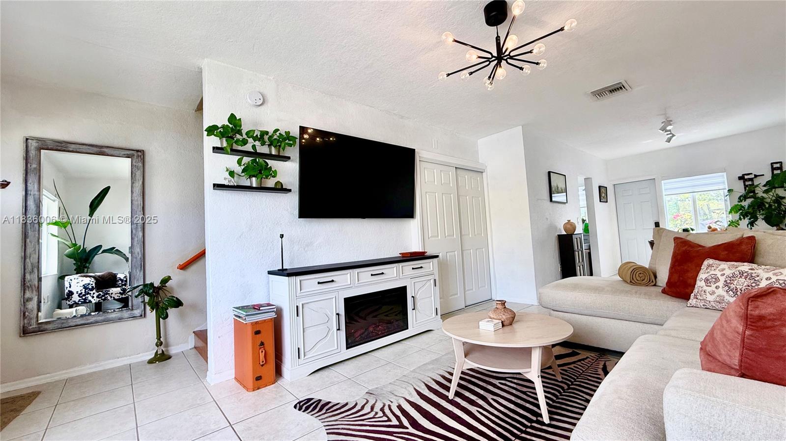 8449 NW 4th Ave 8449