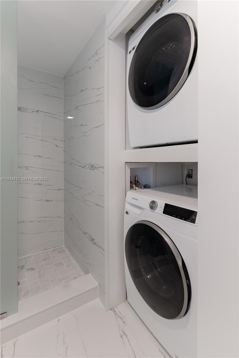 FAIRWAYS OF BOCA LAGO CON - Residential