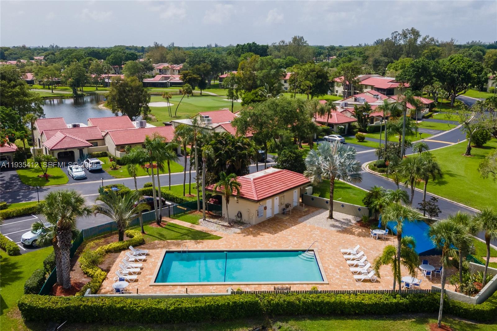 FAIRWAYS OF BOCA LAGO CON - Residential