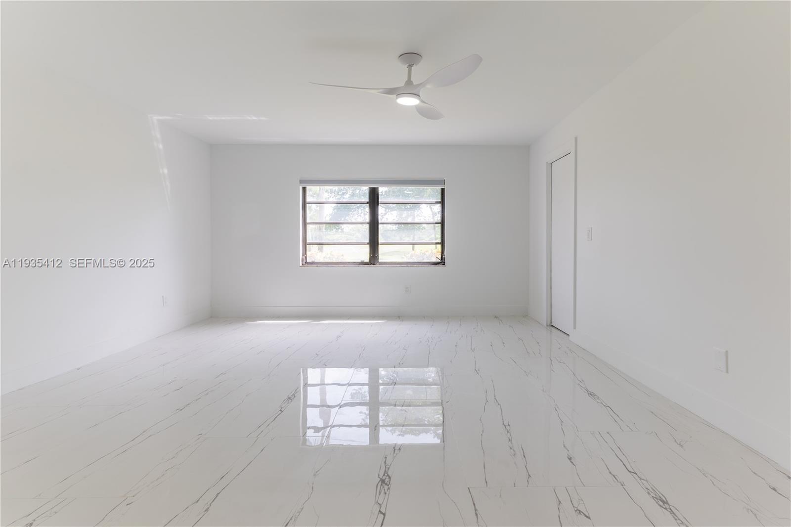 FAIRWAYS OF BOCA LAGO CON - Residential