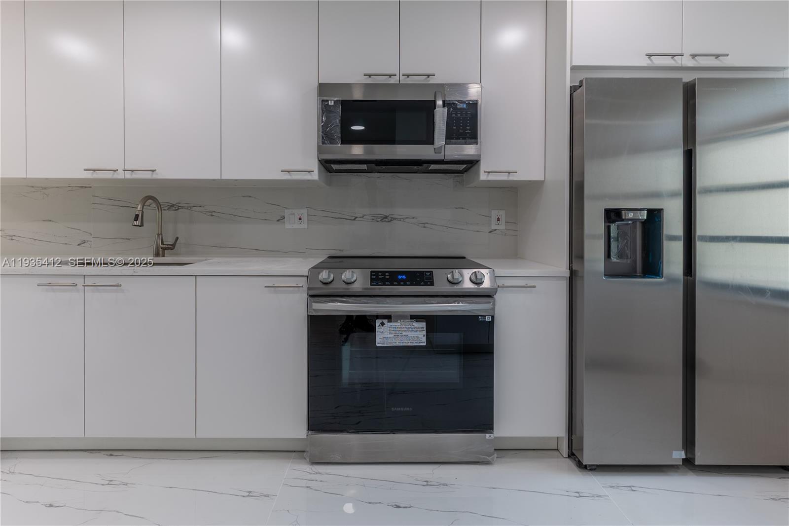 FAIRWAYS OF BOCA LAGO CON - Residential