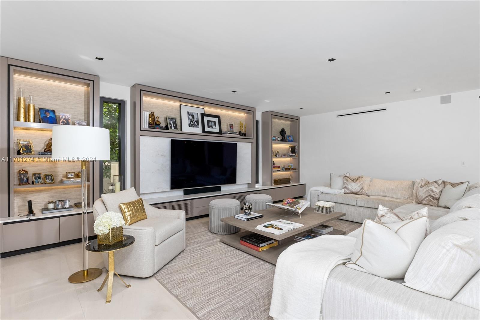 SAN SOUCI ESTATES - Residential