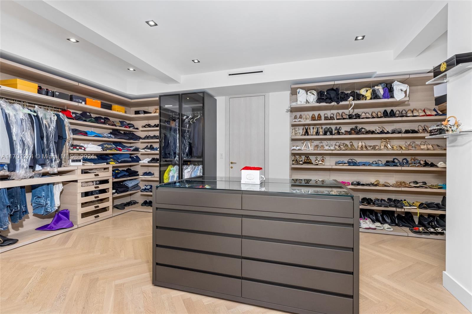 SAN SOUCI ESTATES - Residential