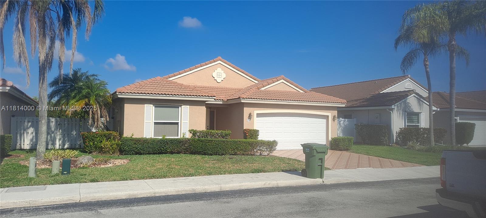 Property for Sale at 520 Nw 166th Ave, Pembroke Pines, Miami-Dade County, Florida - Bedrooms: 3 
Bathrooms: 2  - $621,000