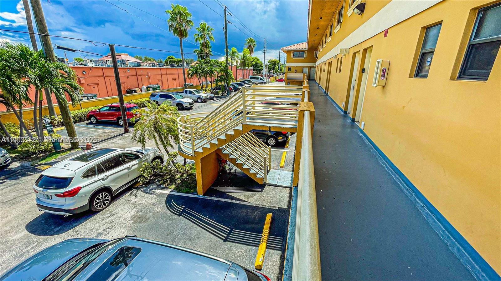 ROYAL PALM 47 CONDO - Residential