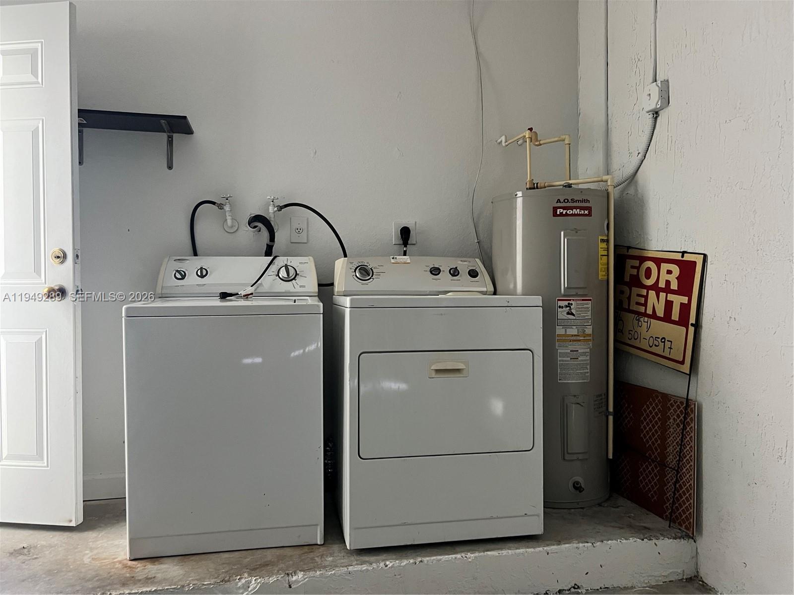 EMILIOS PLACE AT OASIS - Residential