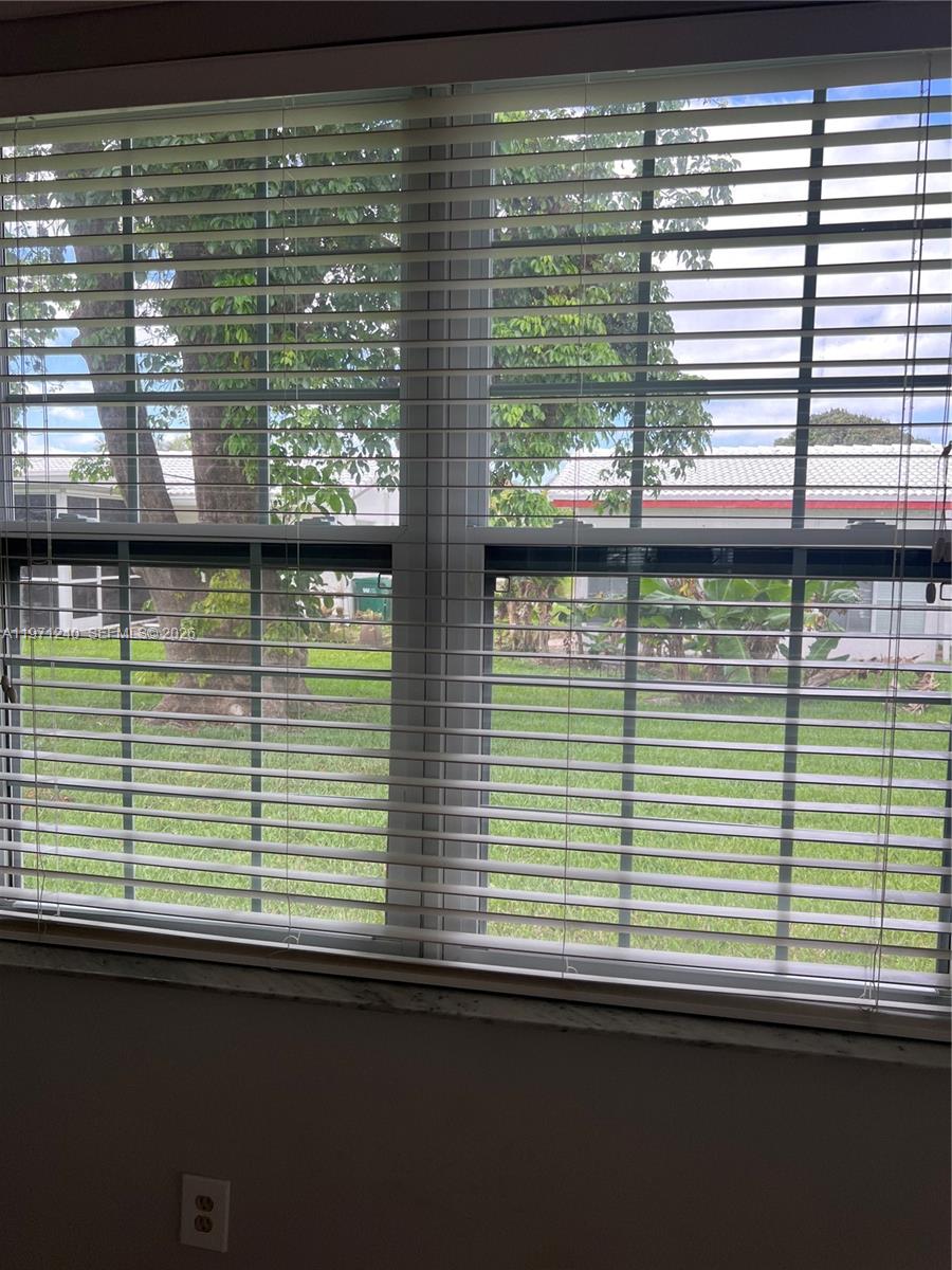 MAINLANDS OF TAMARAC LAKE - Residential