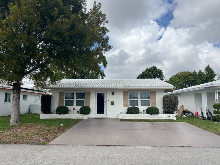 Wonderful opportunity to own this charming 2-bedroom, 1-bath home in the desirable Mainlands 55+ community in Tamarac!
Over the past 7 years, the owner has made several valuable updates, including A/C, water heater, impact front windows and door, updated electrical panel, remodeled bathroom, and new zebra blinds in the master bedroom and living room.
The kitchen features beautiful light brown granite countertops, light brown cabinets, and stainless steel appliances. Ceramic tile flooring runs throughout the home for easy maintenance.
Enjoy a tremendous Florida room plus a covered back porch — perfect for relaxing or entertaining.
Great location close to major highways, shopping, and everyday conveniences.
Move-in ready and easy to show!