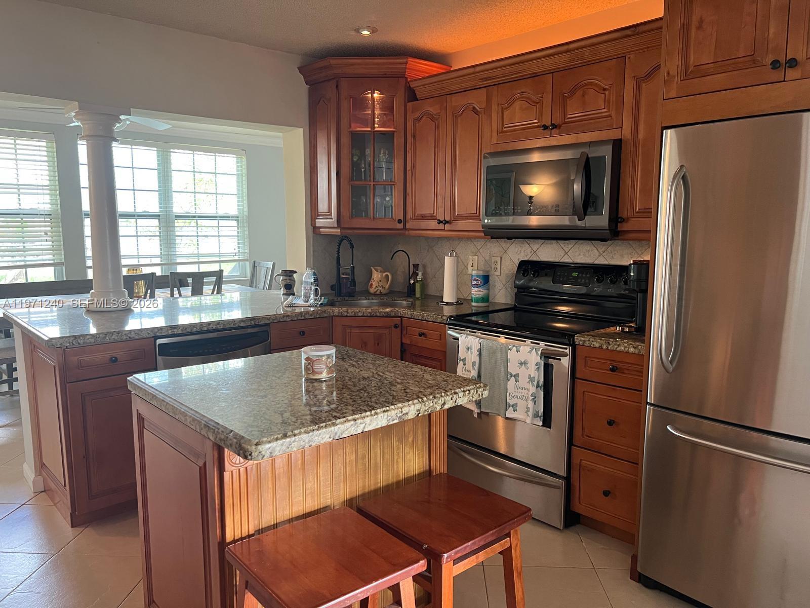 MAINLANDS OF TAMARAC LAKE - Residential