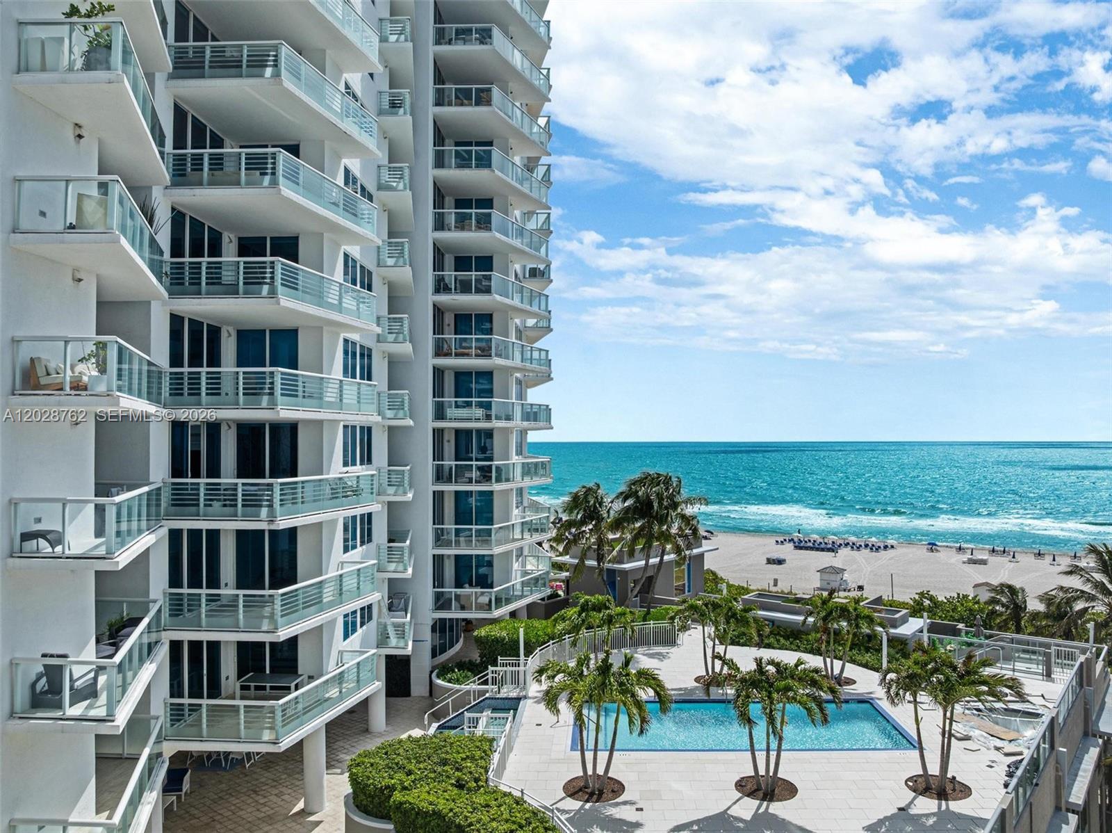 3801 Collins Ave 703