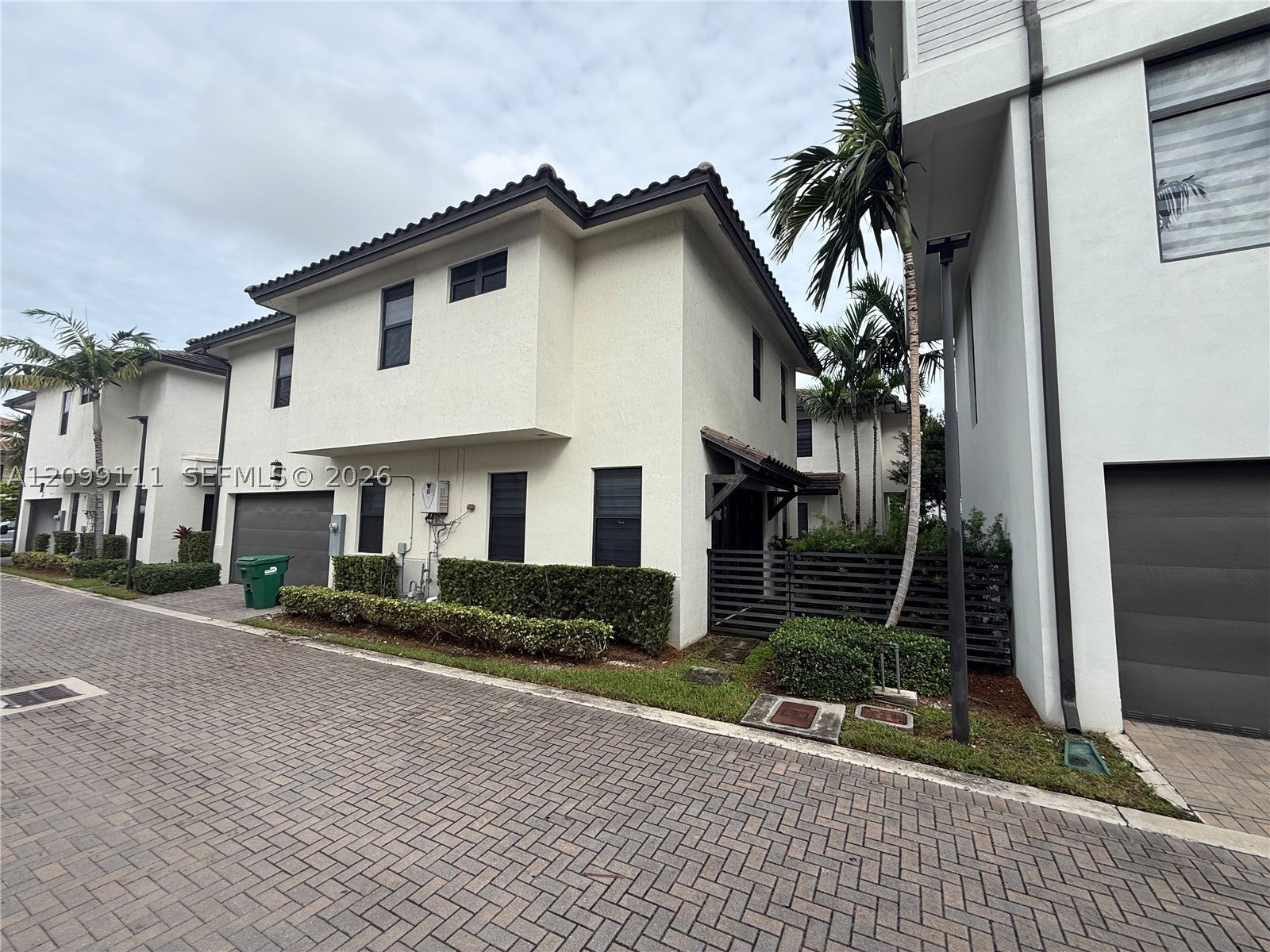 8275 NW 48th St 0