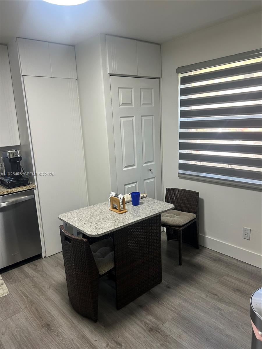 CLUB QUARTERS AT RAINTREE - Residential