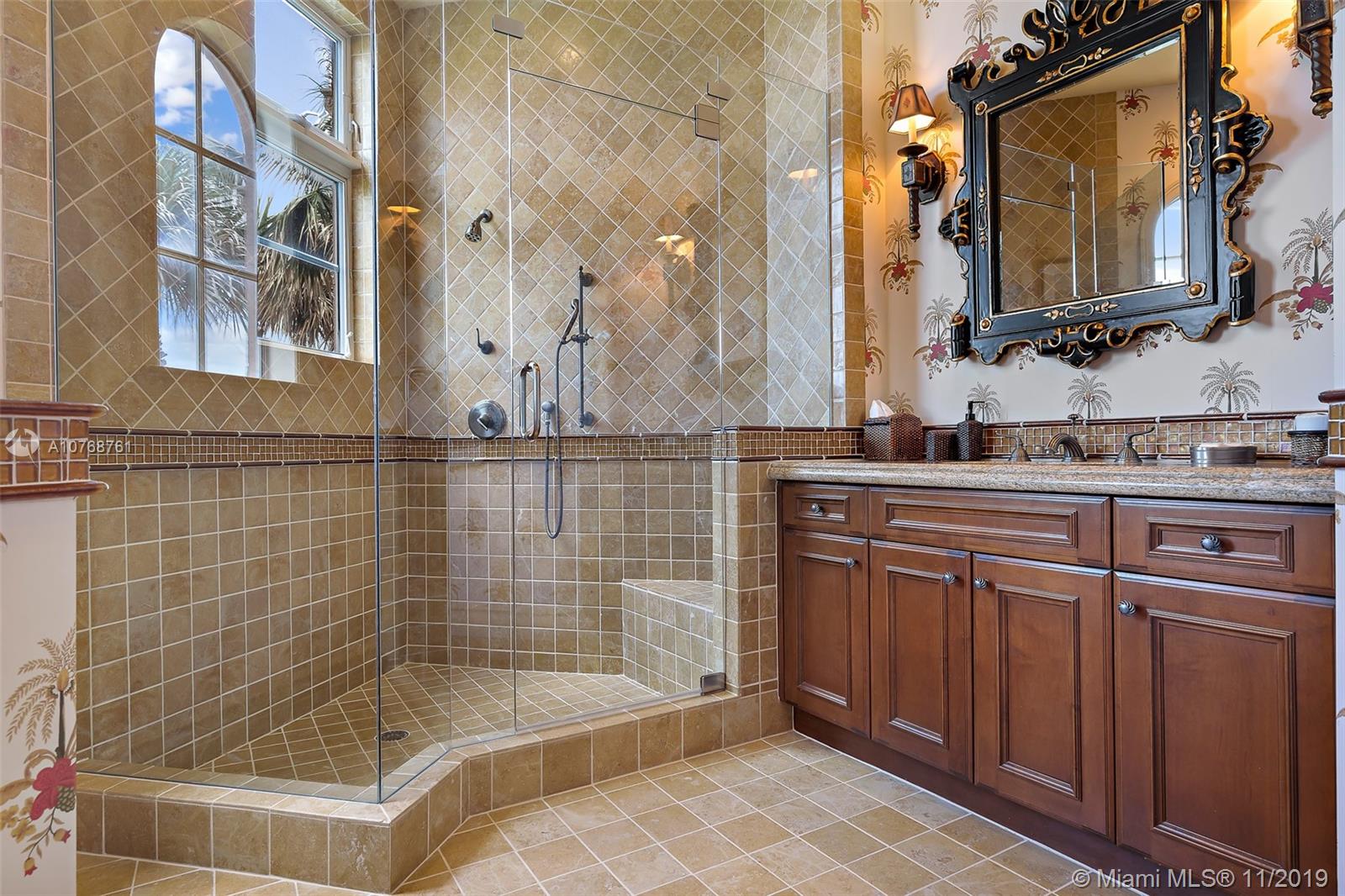 GALLEON BAY - Residential