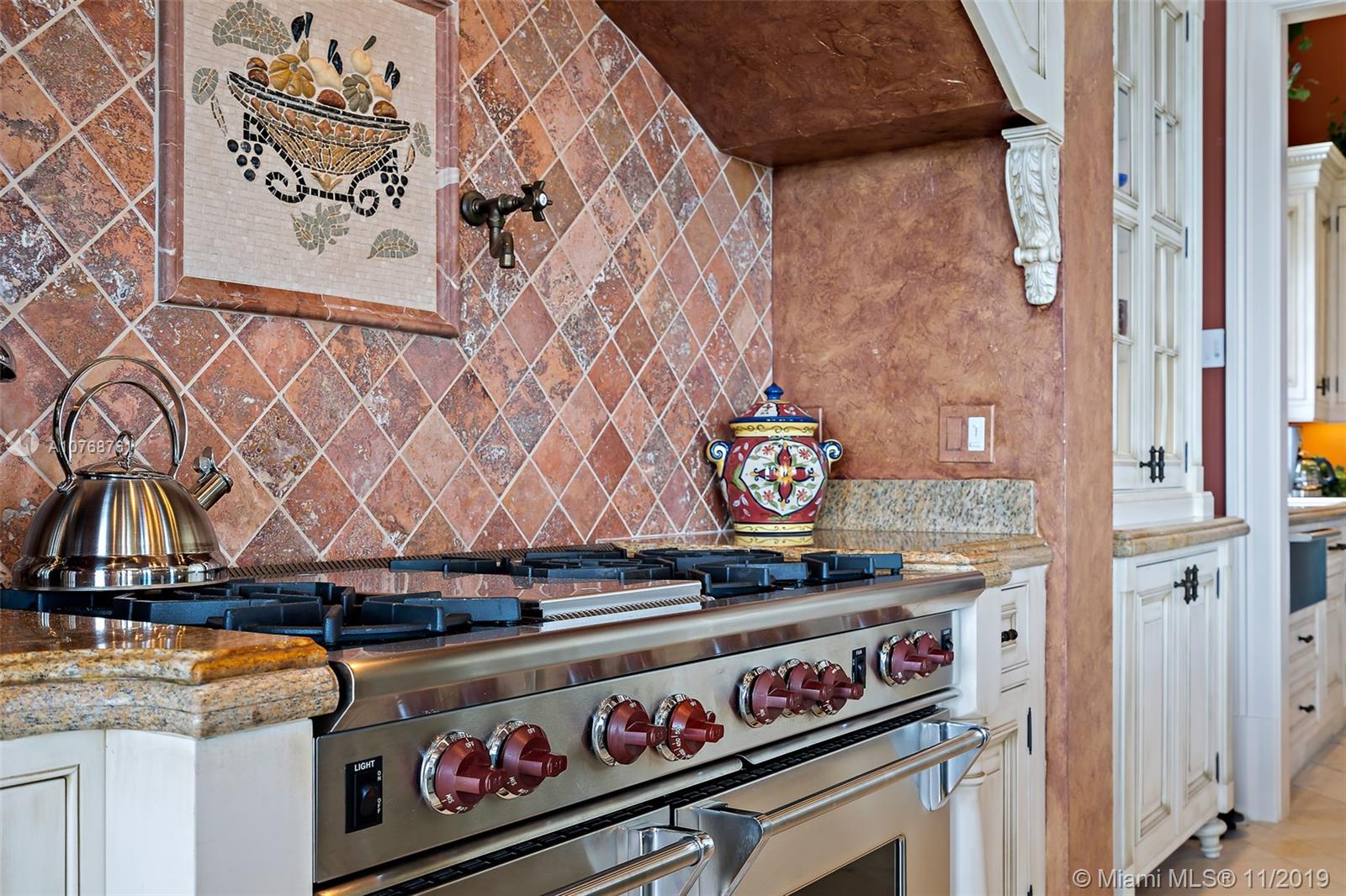 GALLEON BAY - Residential