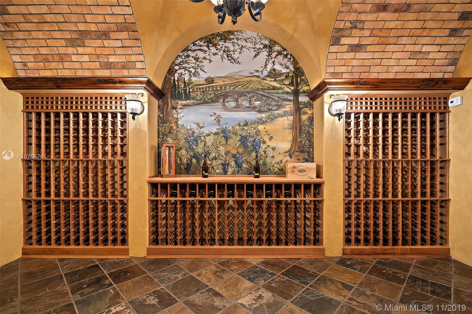 GALLEON BAY - Residential