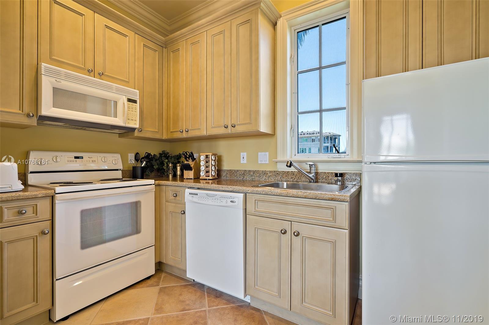 GALLEON BAY - Residential