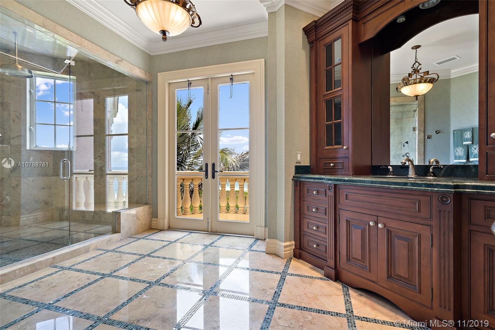 GALLEON BAY - Residential