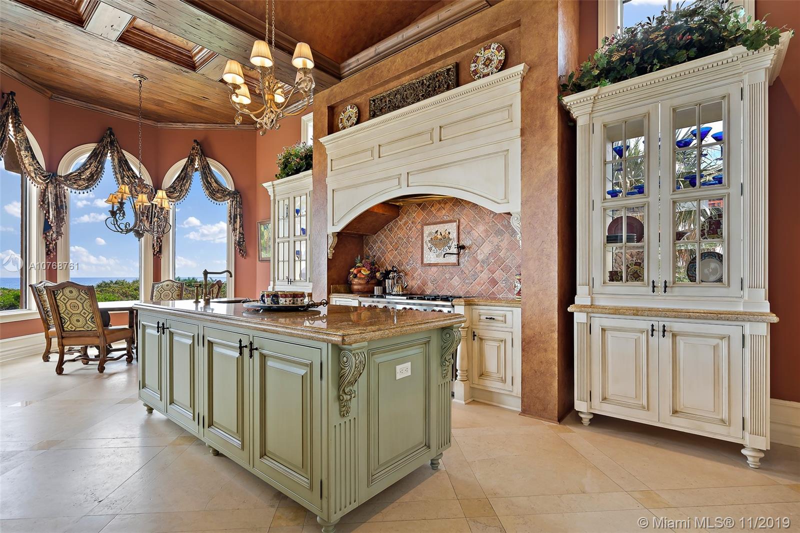 GALLEON BAY - Residential