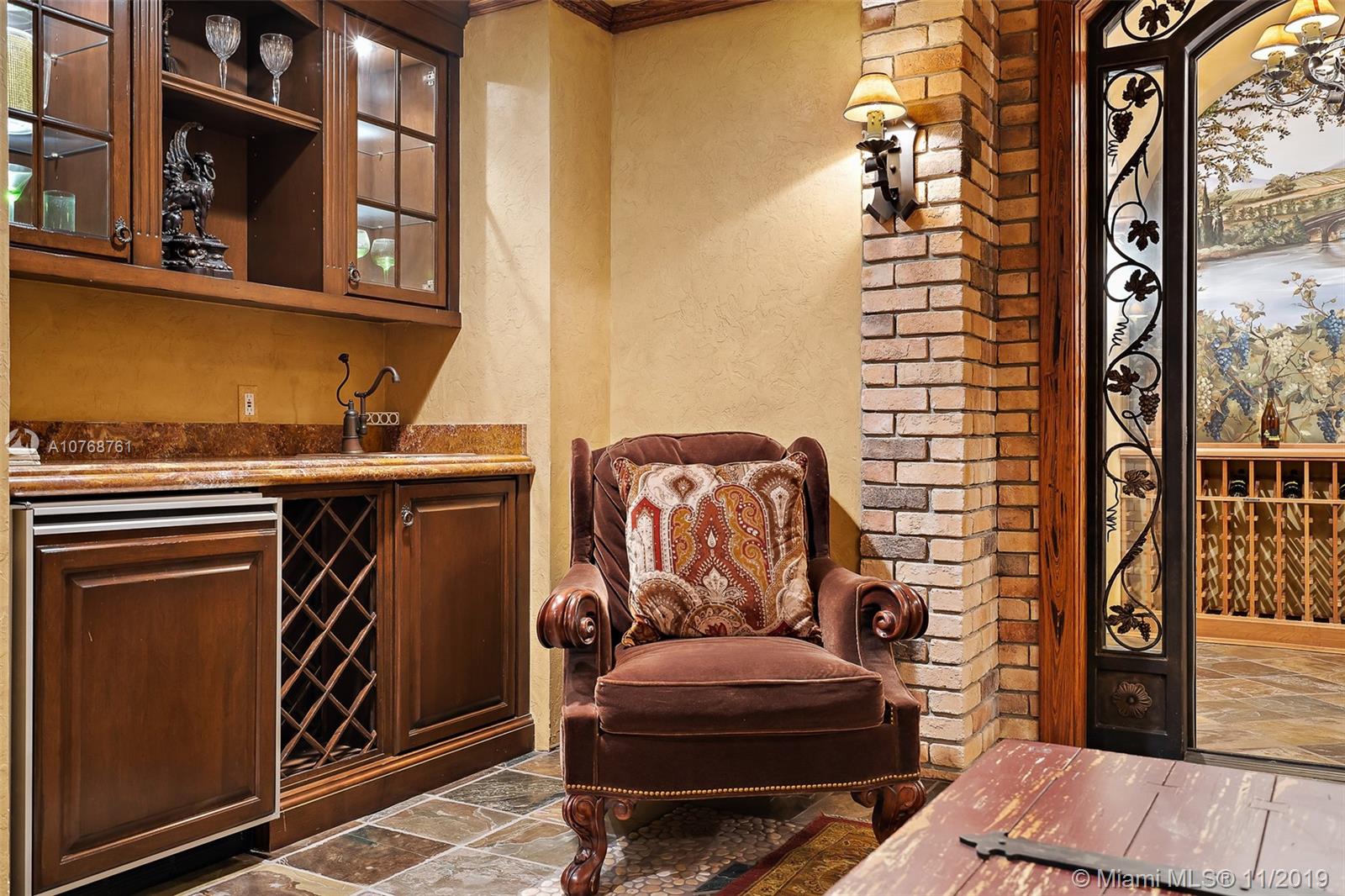 GALLEON BAY - Residential