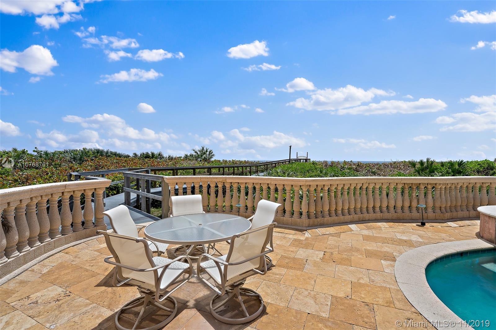 GALLEON BAY - Residential