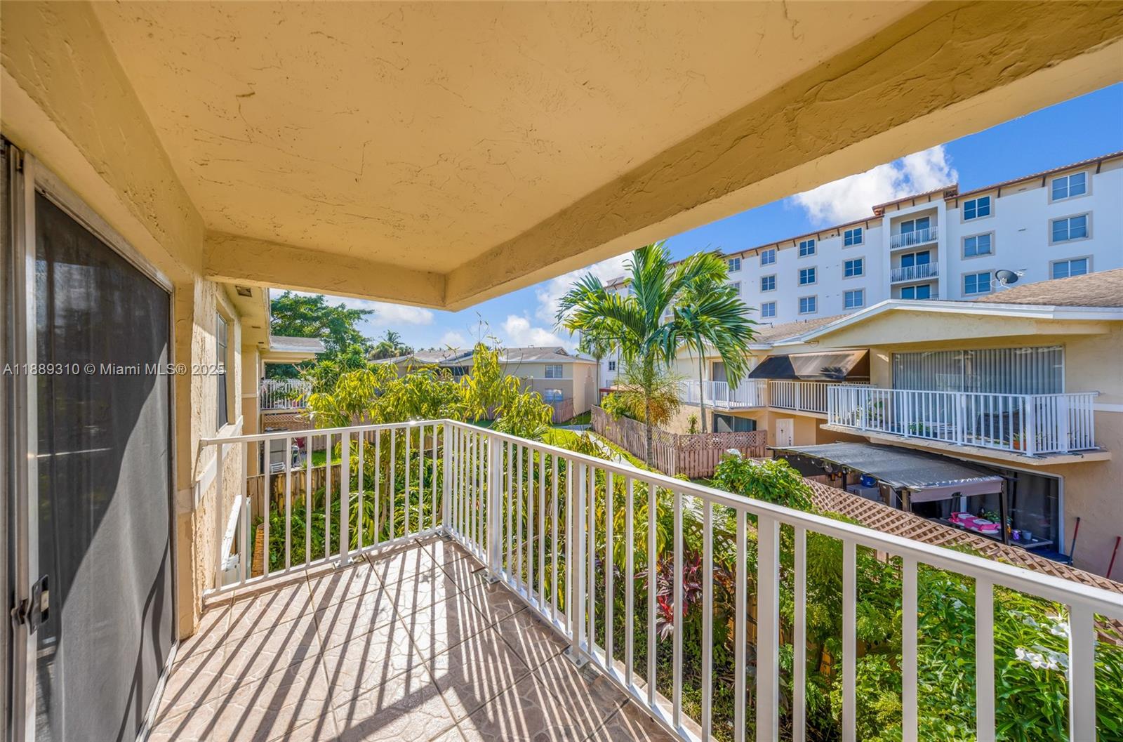 DORAL GARDENS CONDO - Residential