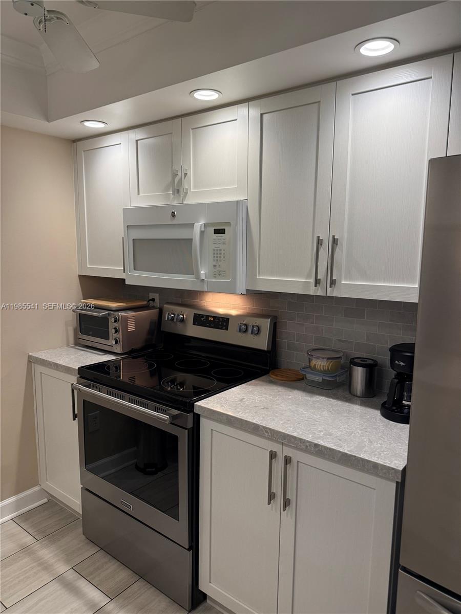 WATERSIDE VILLAGE OF PALM - Residential