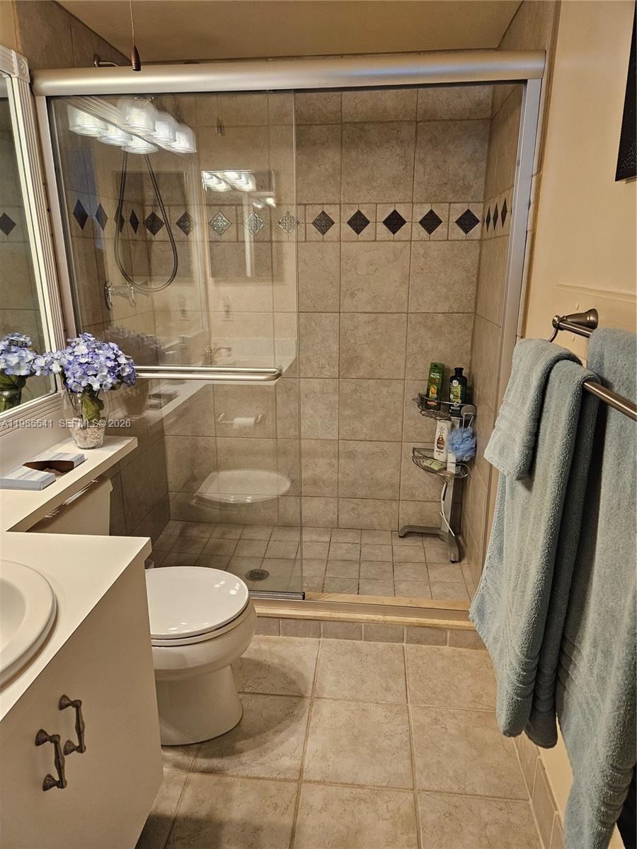 WATERSIDE VILLAGE OF PALM - Residential