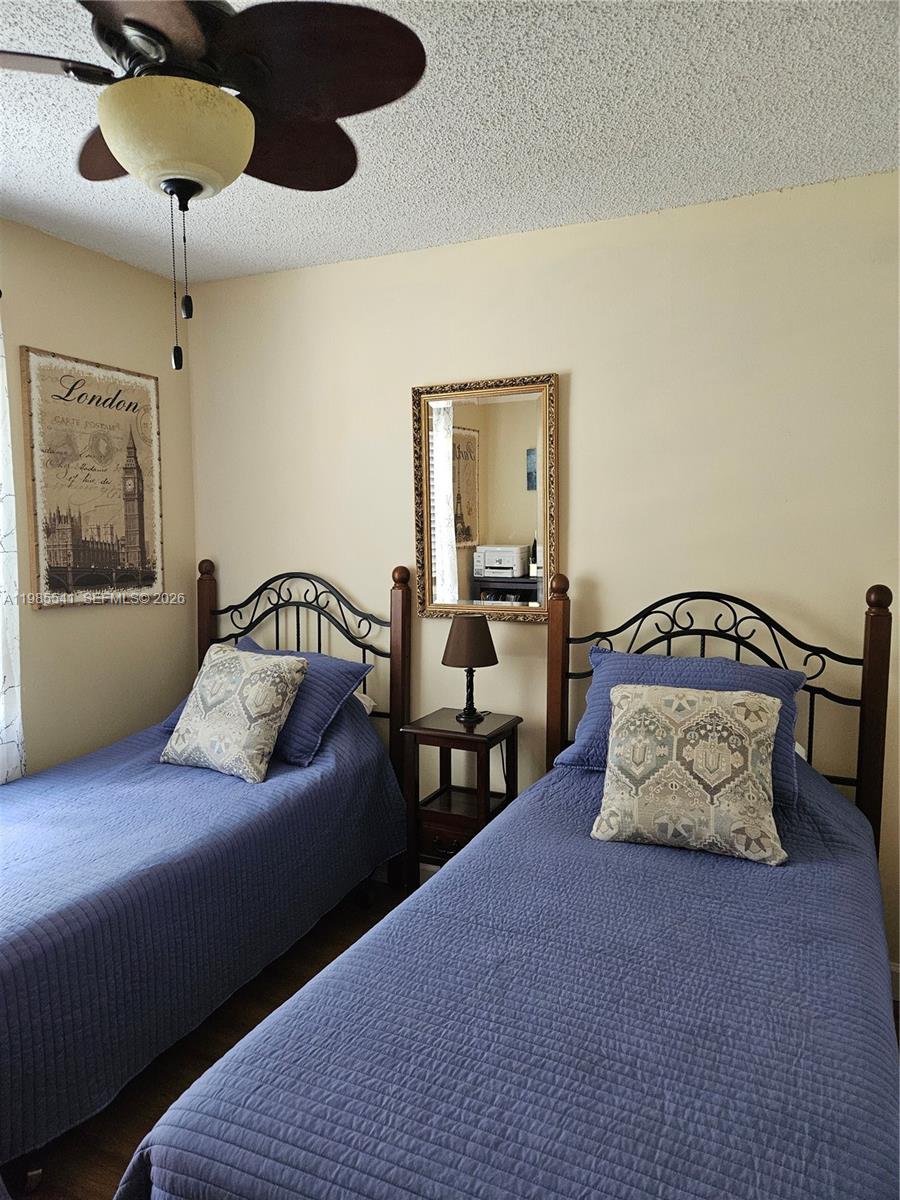 WATERSIDE VILLAGE OF PALM - Residential