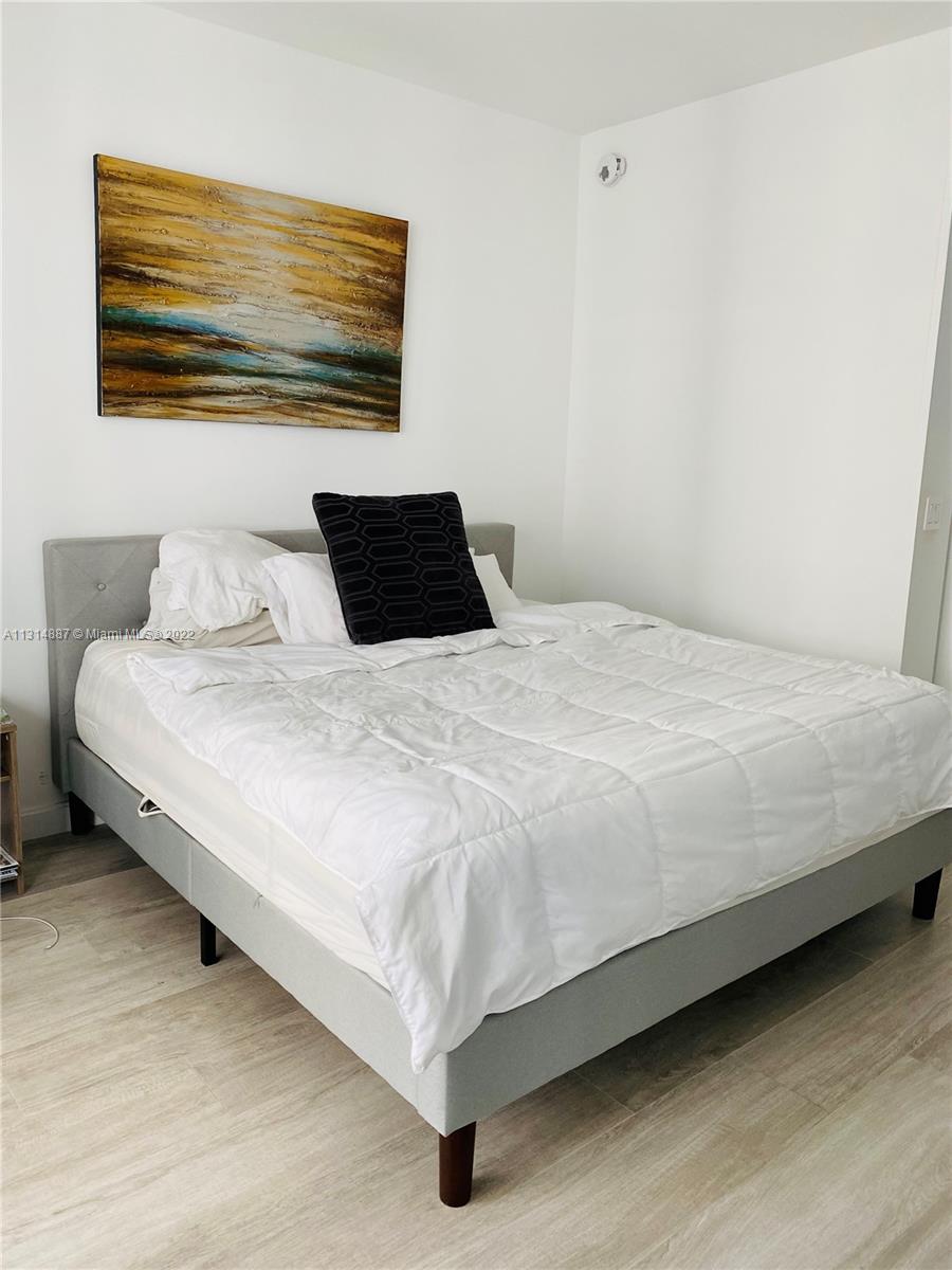 BRICKELL HEIGHTS WEST CON - Residential Lease