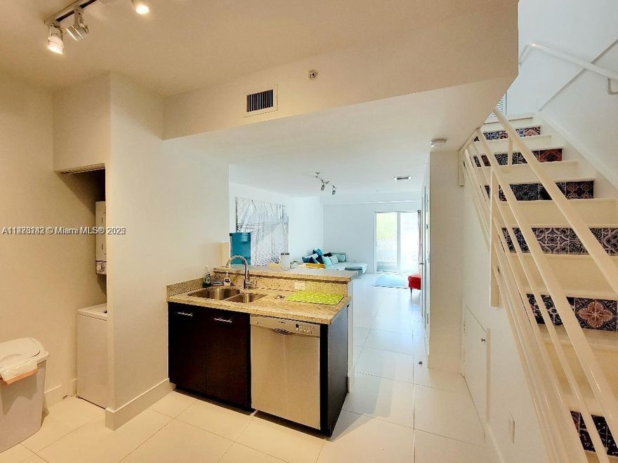 Great deal in SoBe: Cool 3-LEVEL-TOWNHOUSE CONDO*Unique, contemporary & quiet*Incl 2 private roof top terraces*Rare find in*SOUTH BEACH*Unique condo*1st level kitchen, living room, small French balcony & ½ bath/guest bath. 2nd level 2 master bedrooms w/2 full en-suite bathrooms. 3rd level opens up to a sky view style den w/cozy lounge area/home office/kids playroom/guest quarter, leading to double sided roof top terraces w/S & N SoBe views. Top location just 2 blocks from Flamingo Park w/Tennis & pools. Walk or bike to the beach, Ocean Drive, Restaurants, Shopping centers, Lincoln Road, Whole Foods - everything is just a few minutes away. Incl 1 secured, covered & assigned garage parking space! White porcelain floors allover. Located in the best area of SoBe! Yearly lease, furnished as-is.
