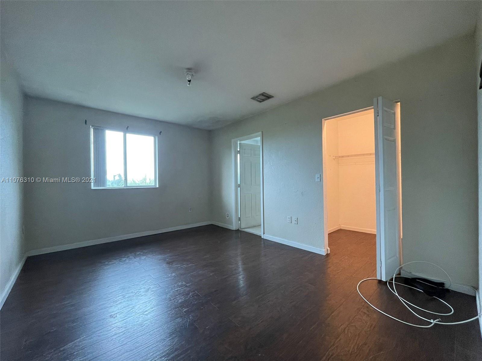 SOUTH POINTE COVE CONDO - Residential