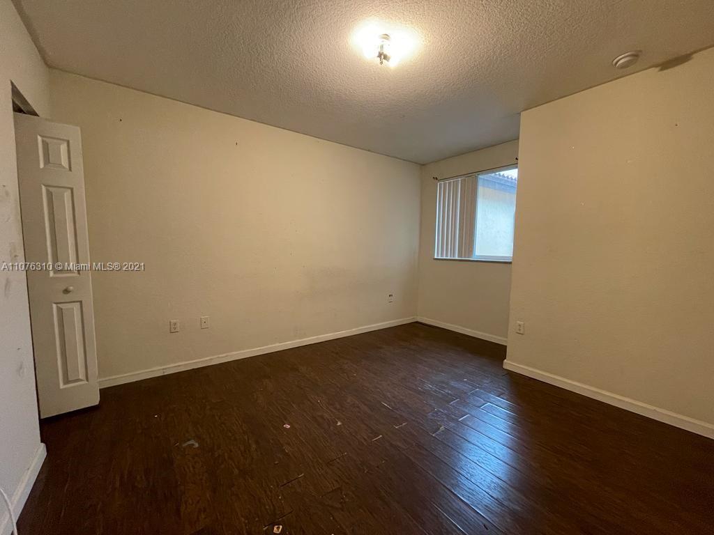 SOUTH POINTE COVE CONDO - Residential