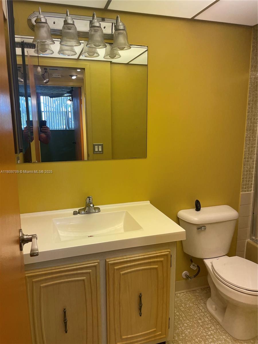 SOMERSET NO SIX CONDO - Residential Lease