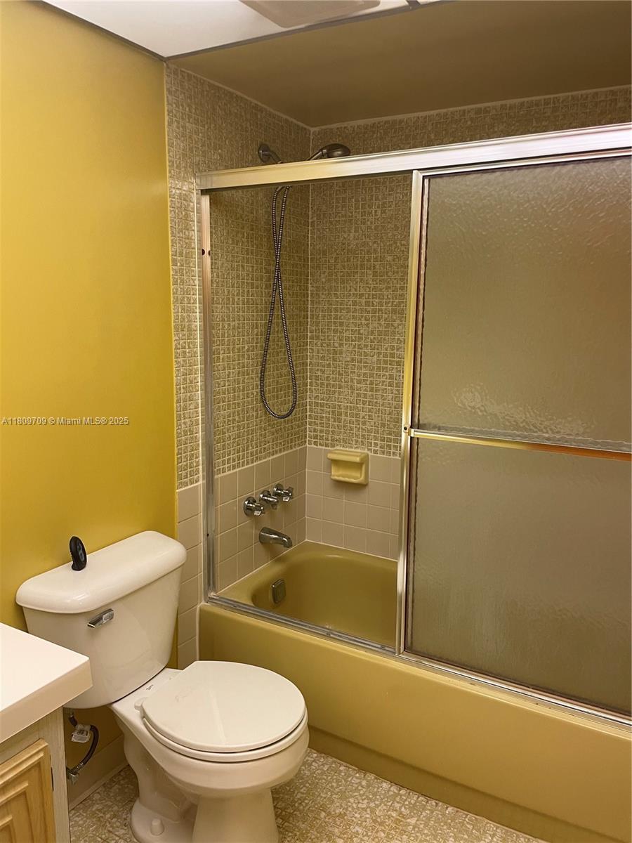 SOMERSET NO SIX CONDO - Residential Lease